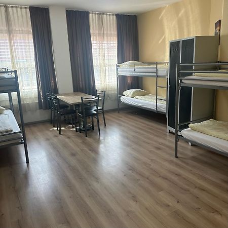 Low Budget Hostel München Ngoại thất bức ảnh