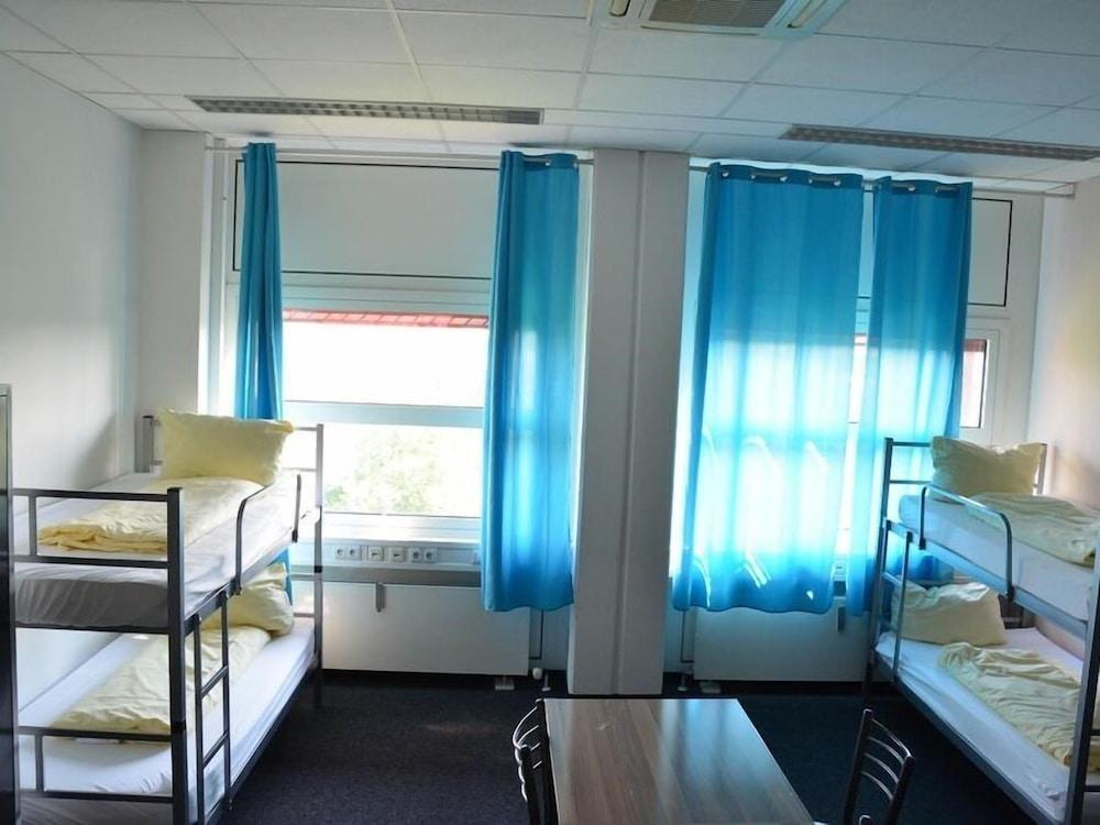 Low Budget Hostel München Ngoại thất bức ảnh