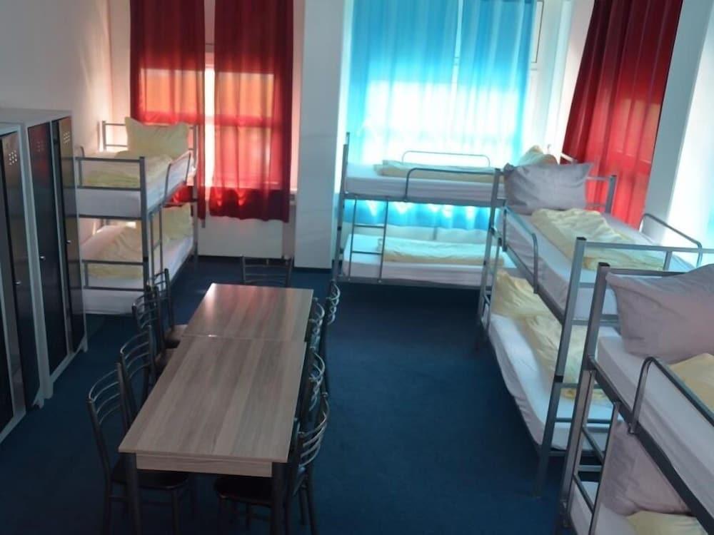 Low Budget Hostel München Ngoại thất bức ảnh