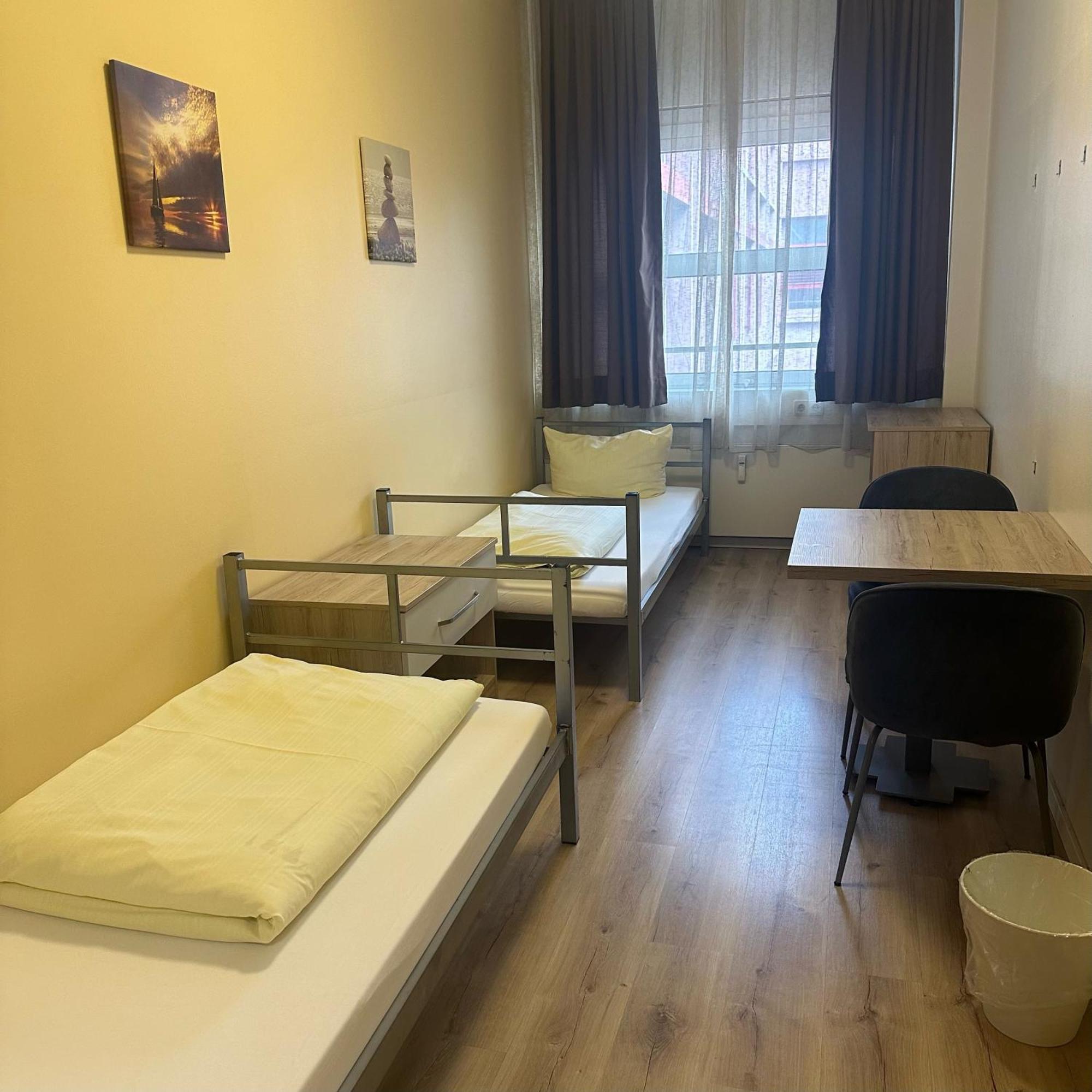 Low Budget Hostel München Ngoại thất bức ảnh