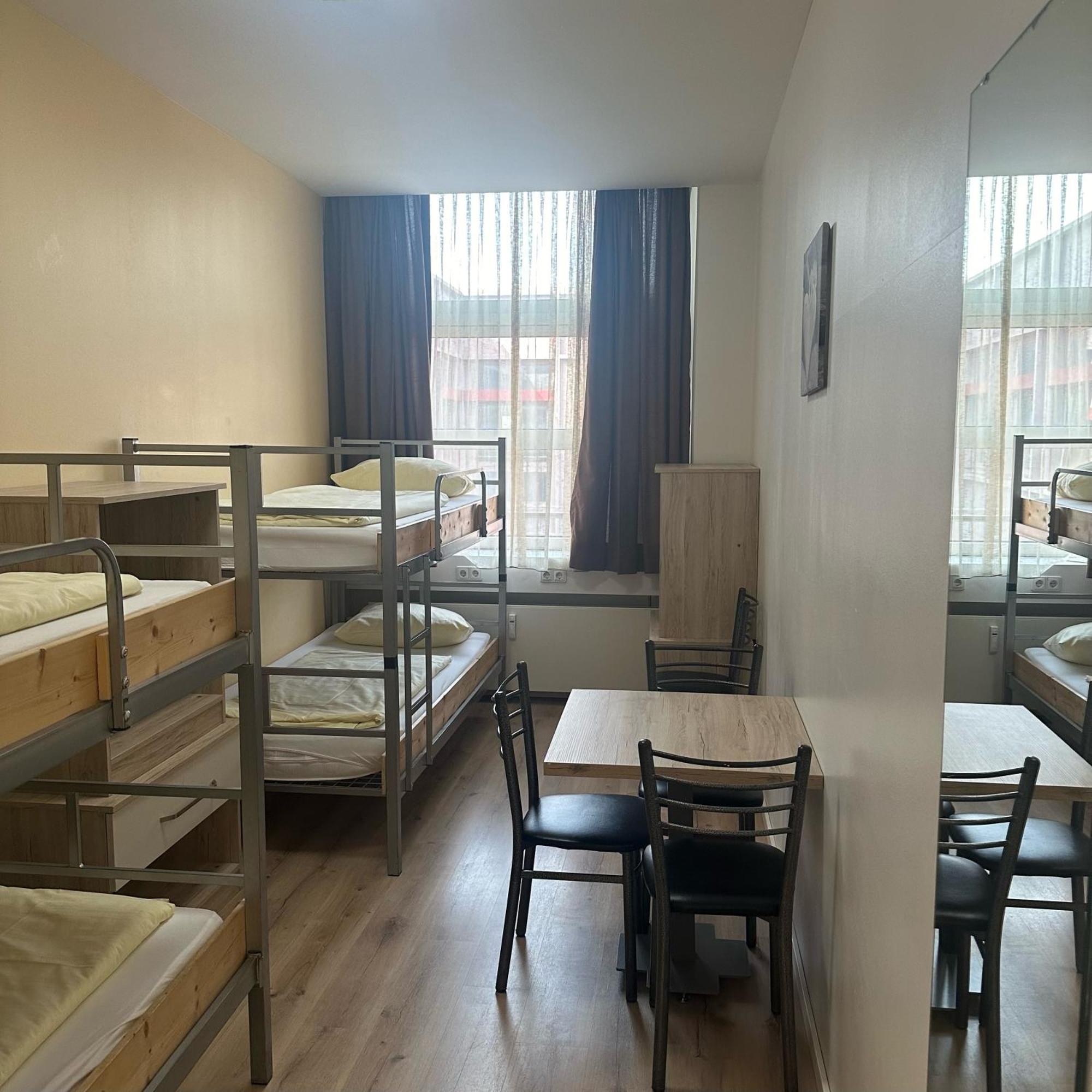 Low Budget Hostel München Ngoại thất bức ảnh